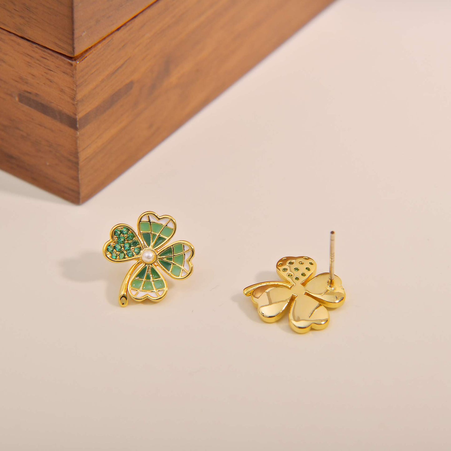 Green Clover Earrings - Spark Blossom Jewelry